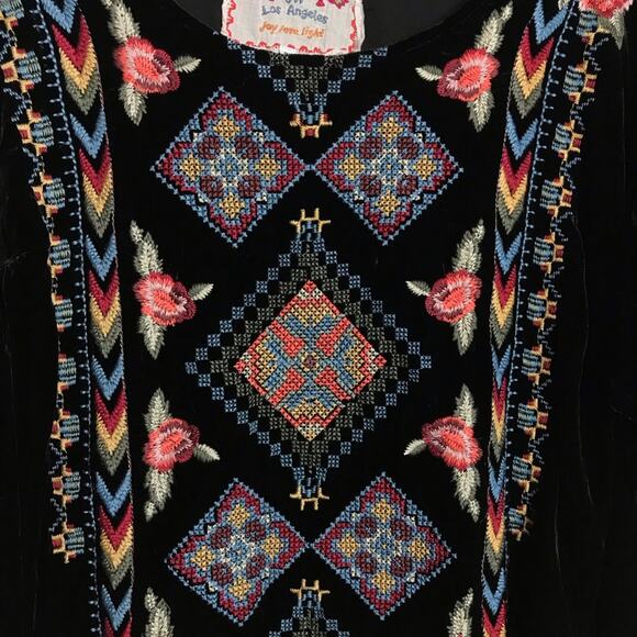 Johnny Was JWLA Velvet Floral Embroidered Short Sleeve Flowy Boho Blouse Top 2X - Picture 3 of 12